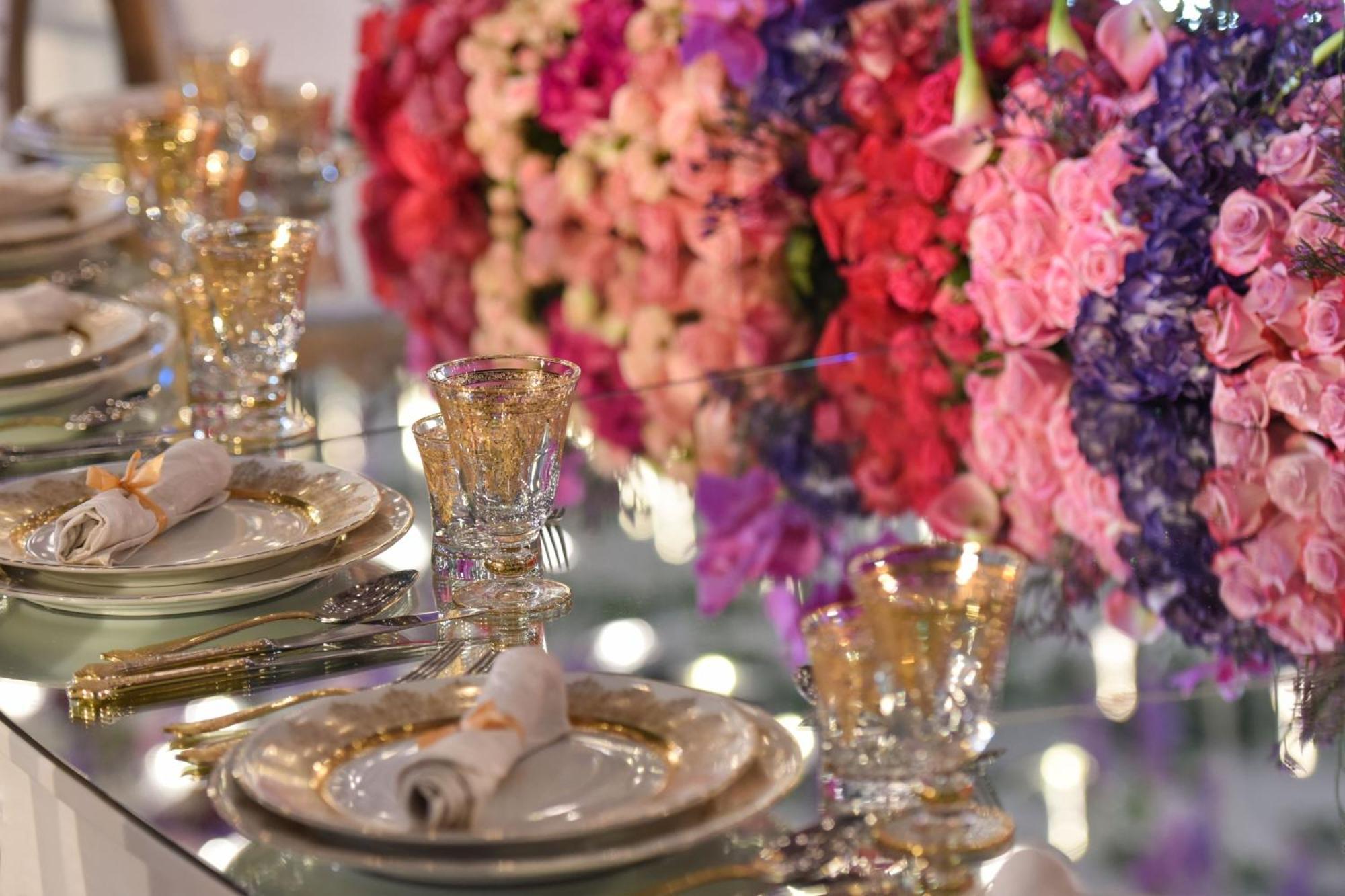เดอะ ริตซ์-คาร์ลตัน โดฮา Hotel ภายนอก รูปภาพ A table set for a wedding reception