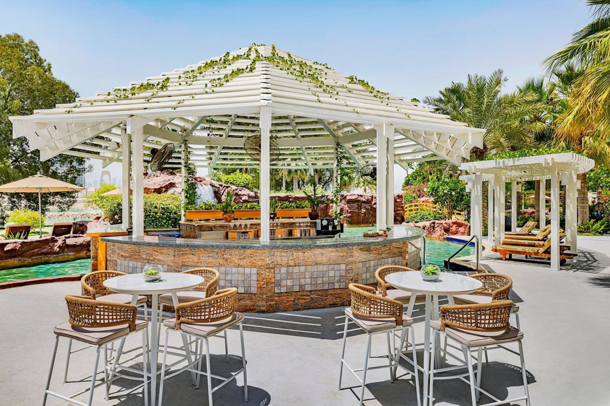 เดอะ ริตซ์-คาร์ลตัน โดฮา Hotel ภายนอก รูปภาพ The Pool Bar